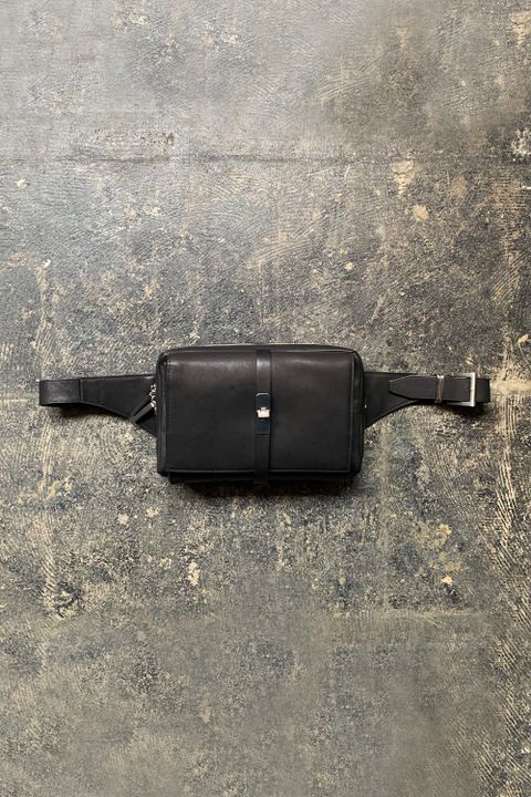 BODY BAG BLACK × S/SILIVER METAL - Oil Leather