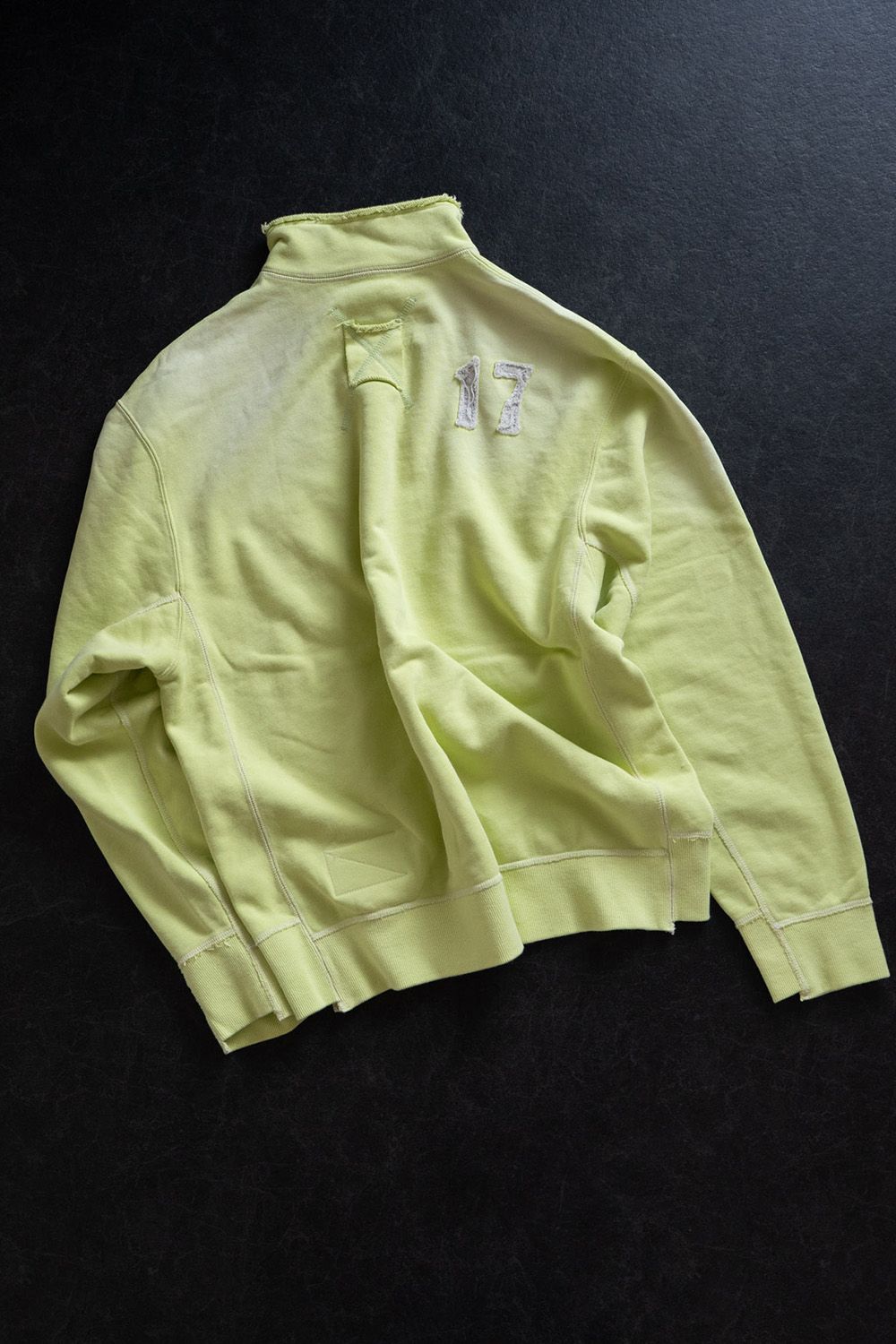 HALF ZIP SWEATSHIRT / ハーフジップ スウェットシャツ