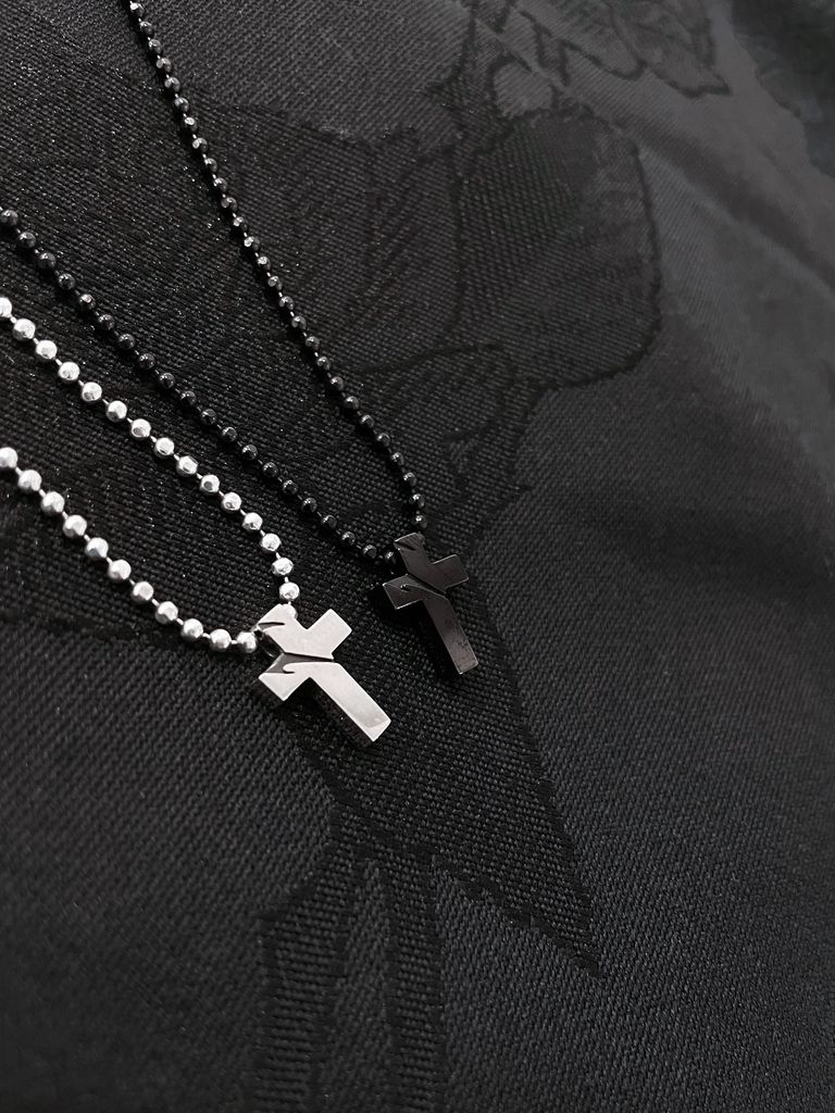 kiryuyrik / CROSS CHOKER