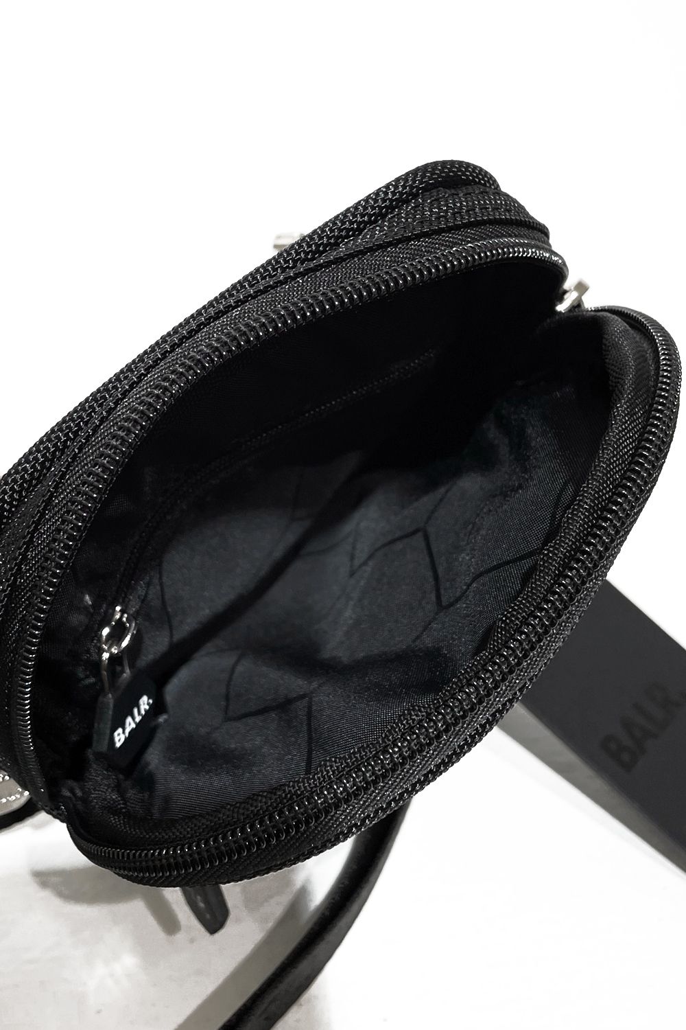 BALR. - U-Series Small Cross Body Bag / ユーシリーズ スモール