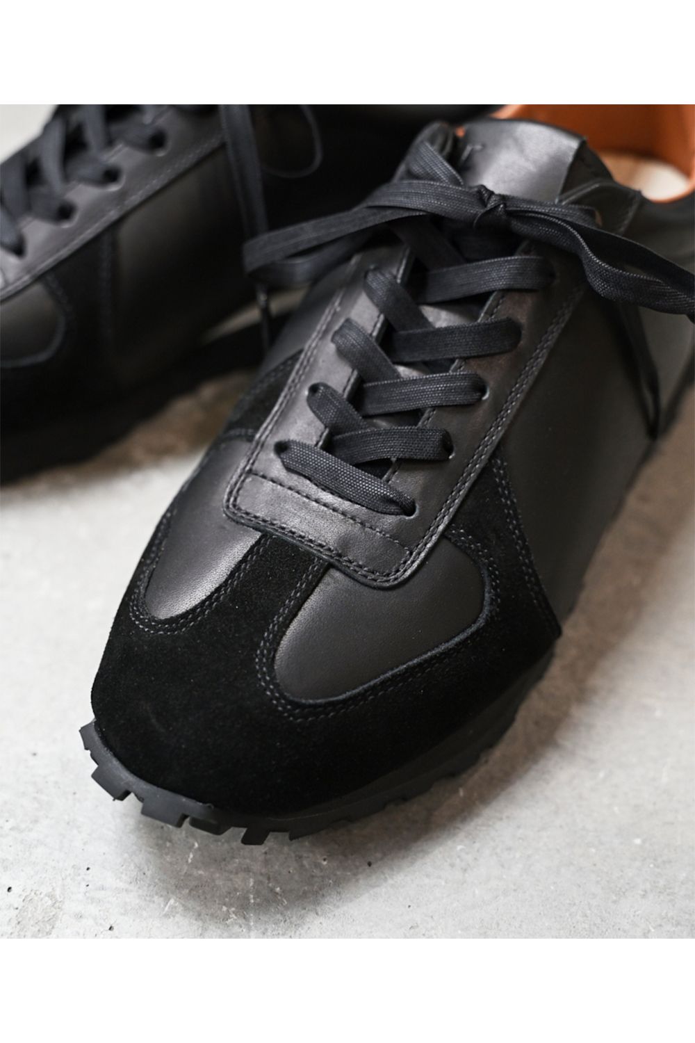 Light german trainer L / ライト ジャーマン トレーナー L