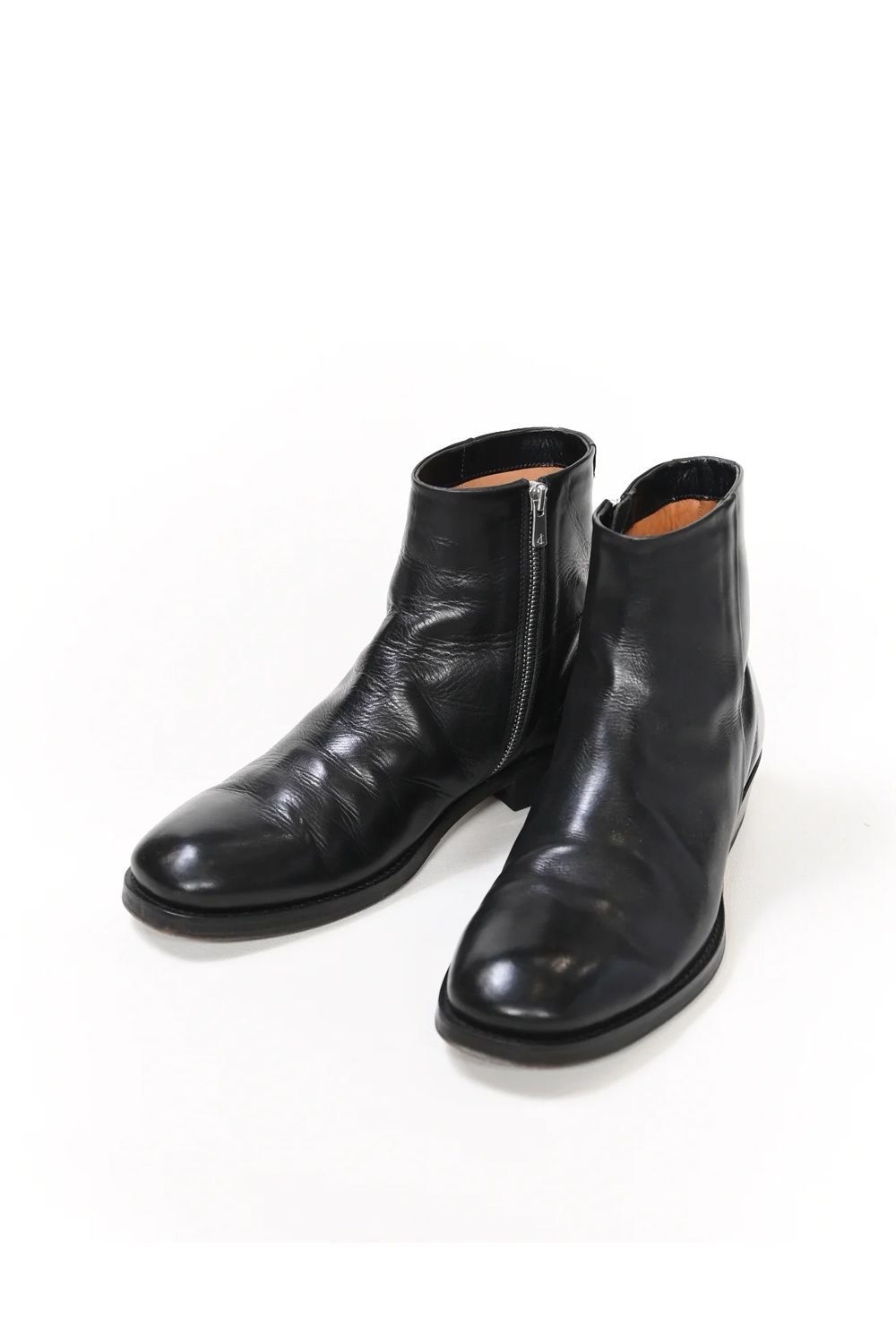 Side zip boots