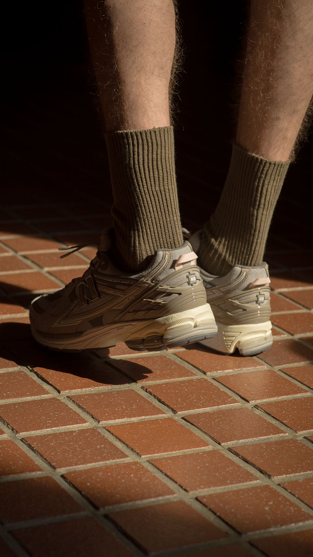 N.HOOLYWOOD × INVINCIBLE®︎ × New Balance M1906NIH