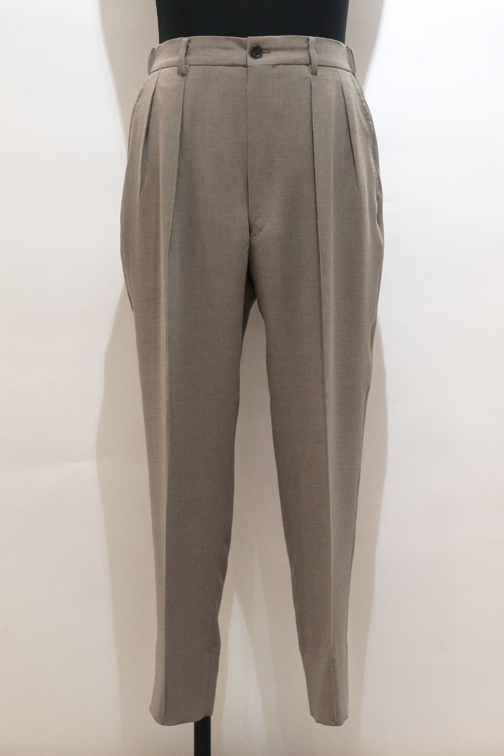 MELANGE TWILL SHIRRING TROUSERS / メランジ ツイル シャーリング トラウザーズ