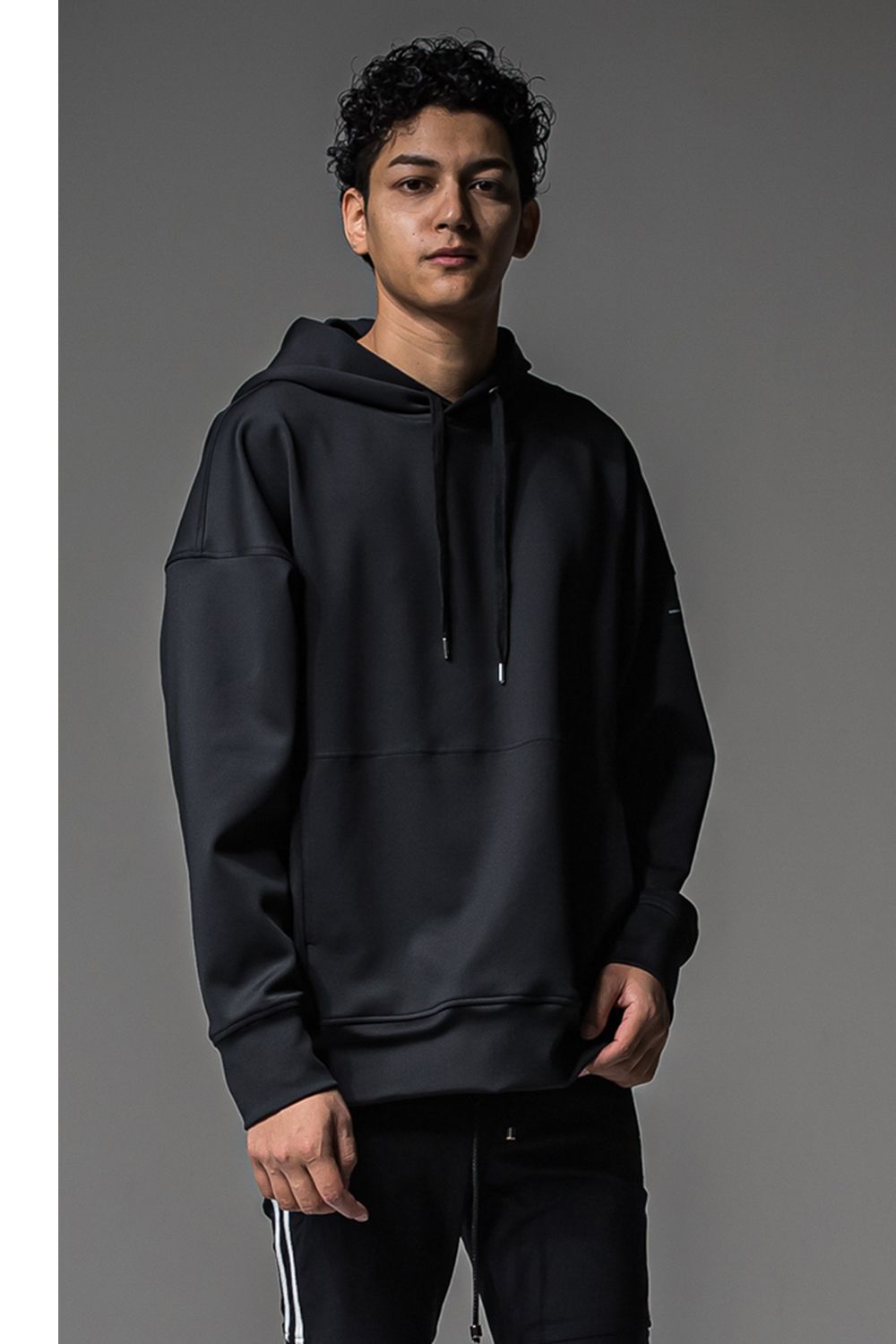BACK ID LOOSE HOODIE / バックロゴ ルーズフーディー