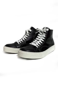 Classic lace-up sneakers / クラシックレースアップスニーカー
