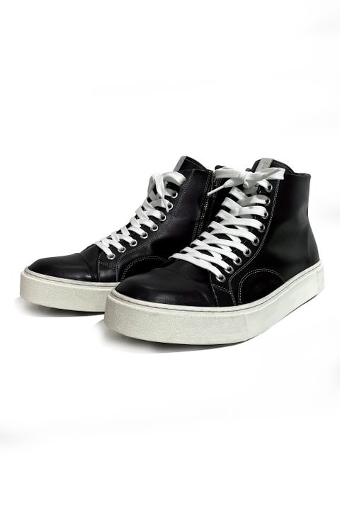 Classic lace-up sneakers / クラシックレースアップスニーカー