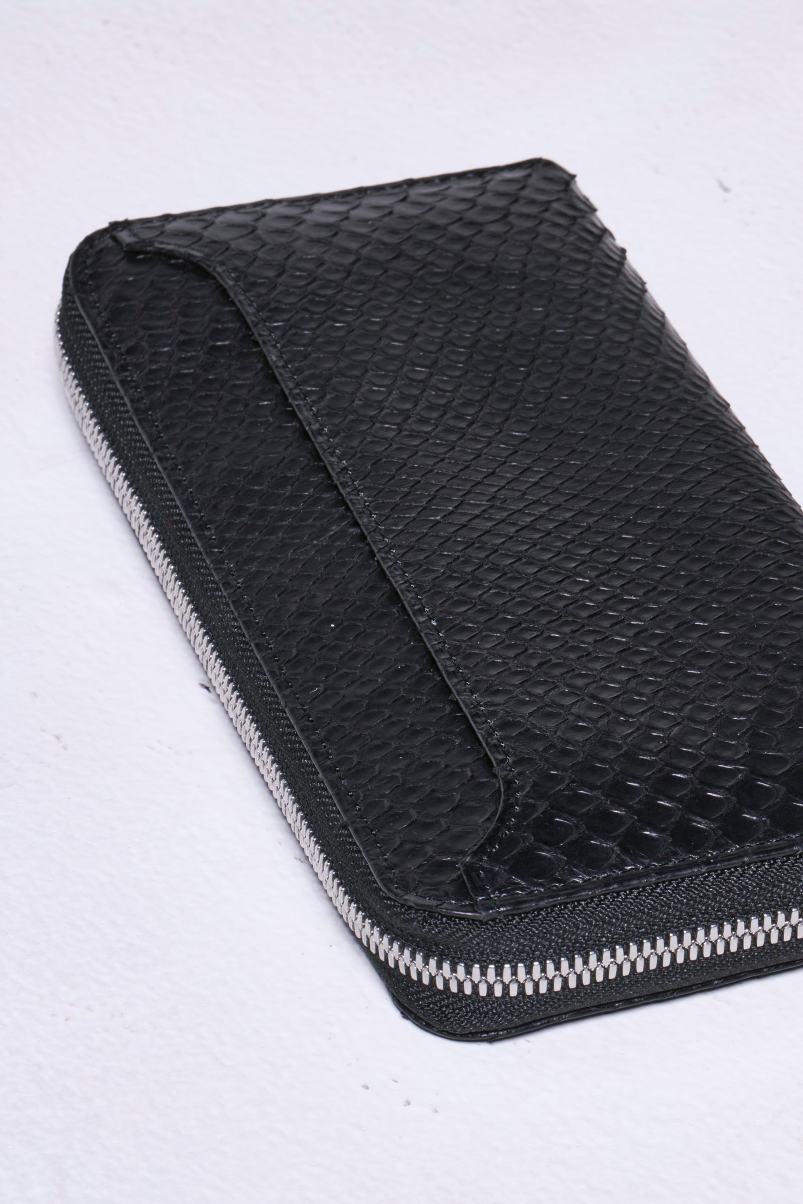 Python Round Zipp Slit Wallet / パイソン ラウンドジップウォレット