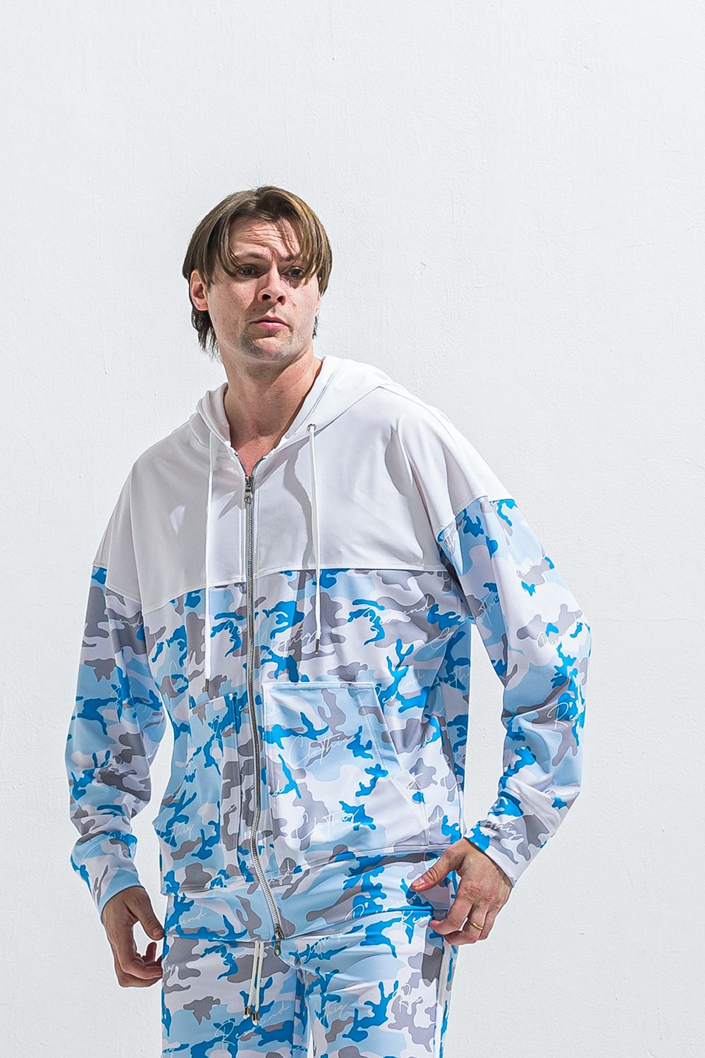 RUSH OVER ZIPUP HOODIE / オーバーサイズ ジップアップ ラッシュパーカー