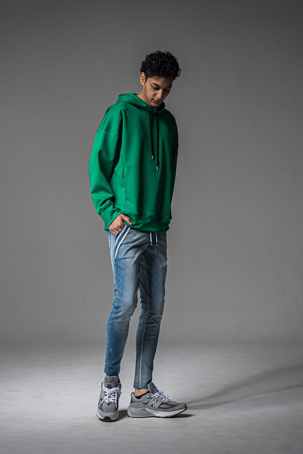 BACK ID LOOSE HOODIE / バックロゴ ルーズフーディー
