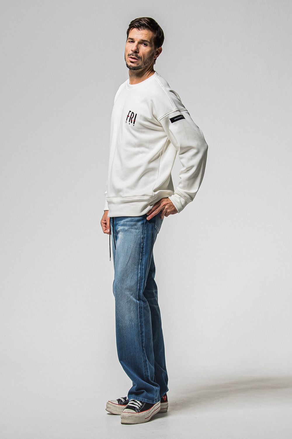 FRIDAY STANDARD LOGO VELOURS FLEECE TRINER / FRIDAYコラボ スタンダードロゴ 裏ベロアフリーストレーナー