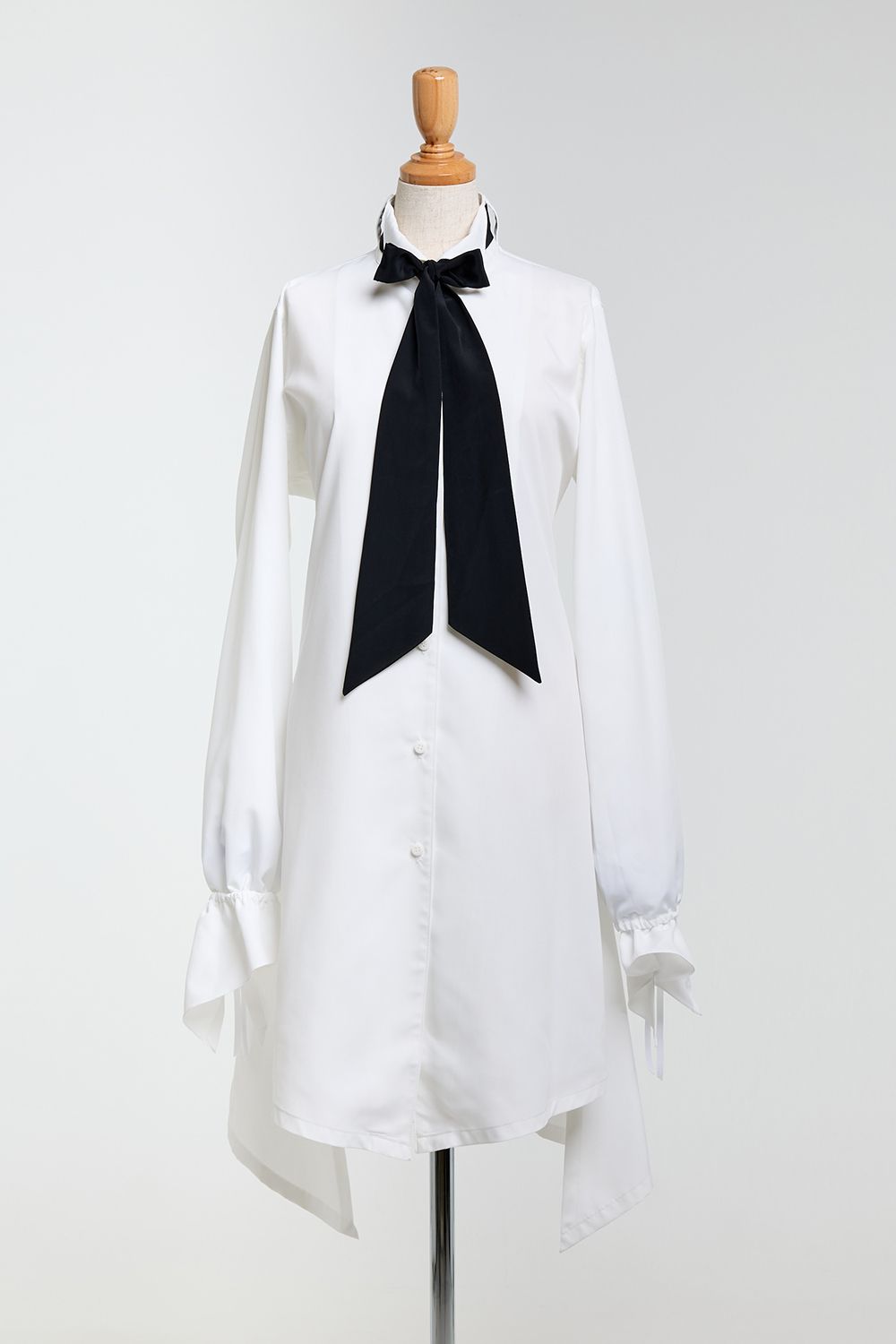 Wing Collar Flare Ribbon Shirt