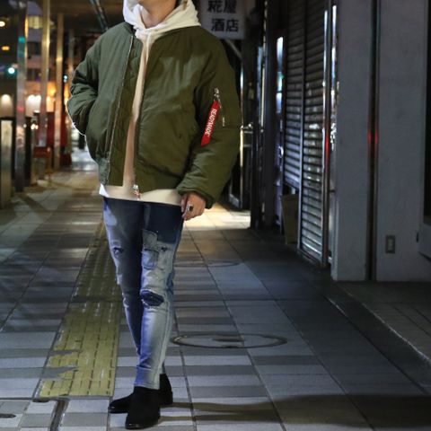 ダウンライナーを備えたREADYMADEのJESSE JACKETを着用した冬スタイル＋α