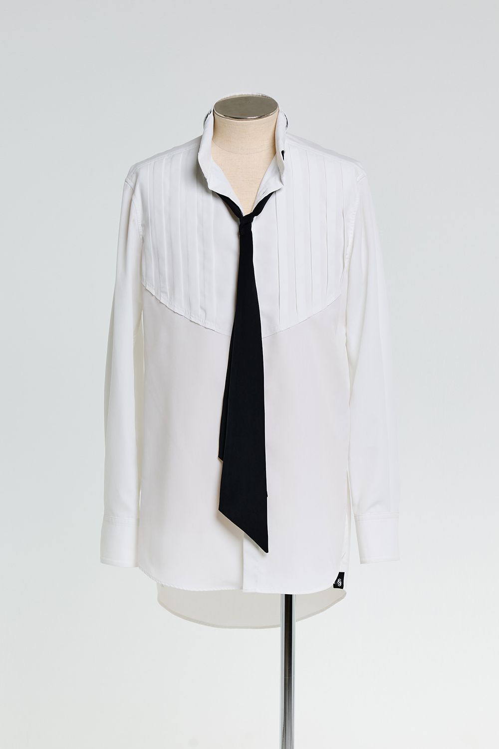 Pin Tuck Ribbon Shirt