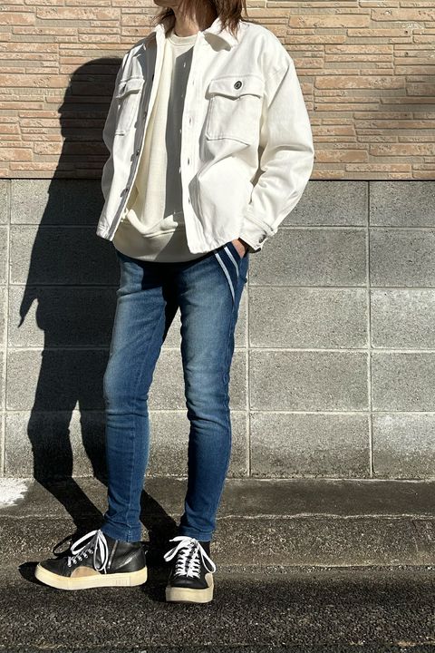 RESOUND CLOTHING_styling