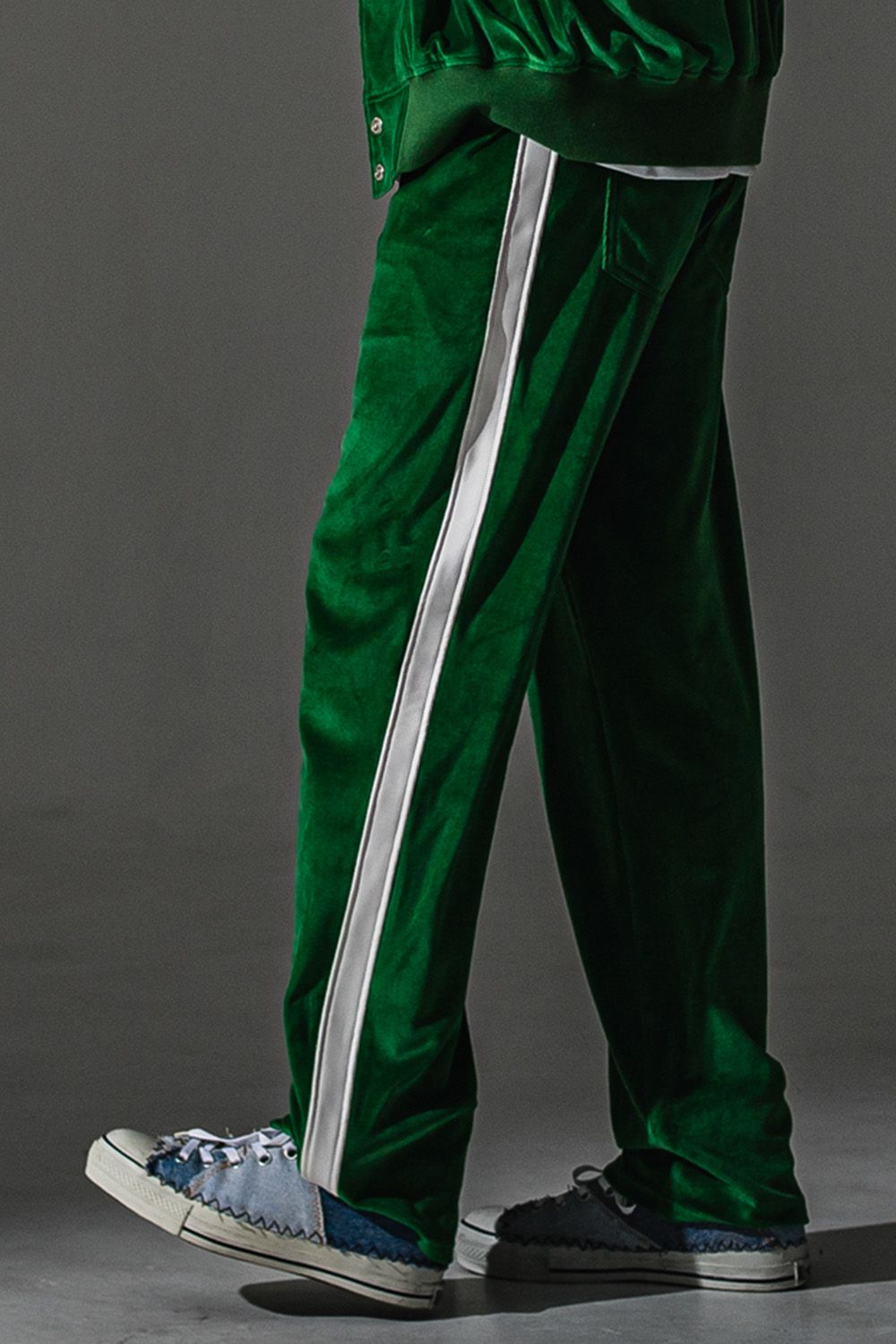VELOUR SEMI WIDE TUCK PANTS / ベロア セミワイド ワイド タック パンツ