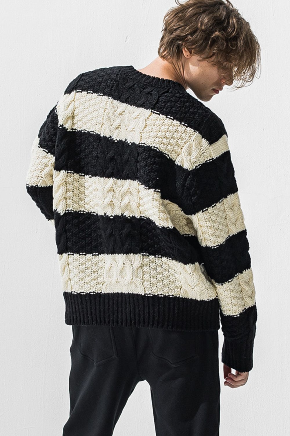 cable law sweater  / ケーブル ローゲージ セーター