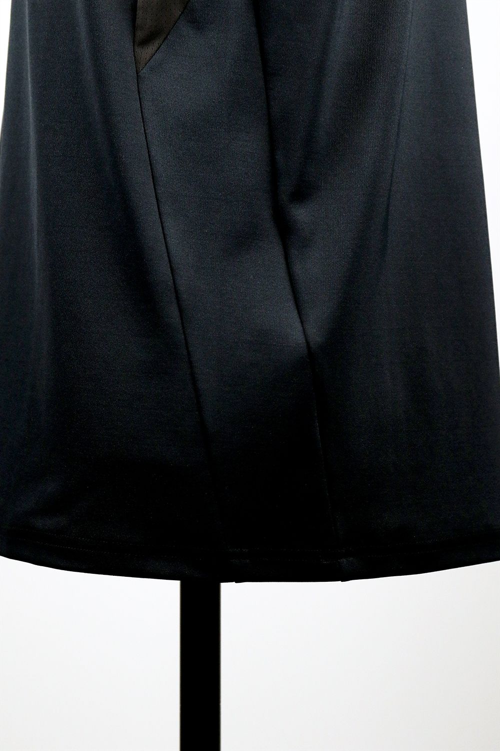 HALF ZIP COLLAR LESS / ハーフジップ カラーレス