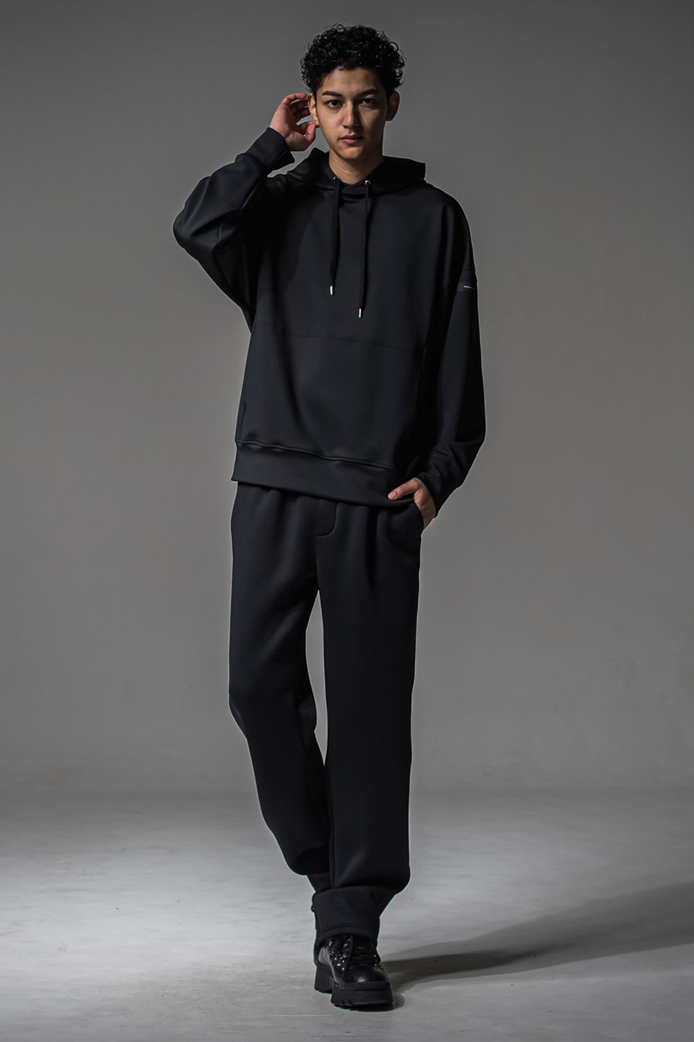 CHRIS EASY WIDE TUCK PANTS / クリス イージーワイドタックパンツ