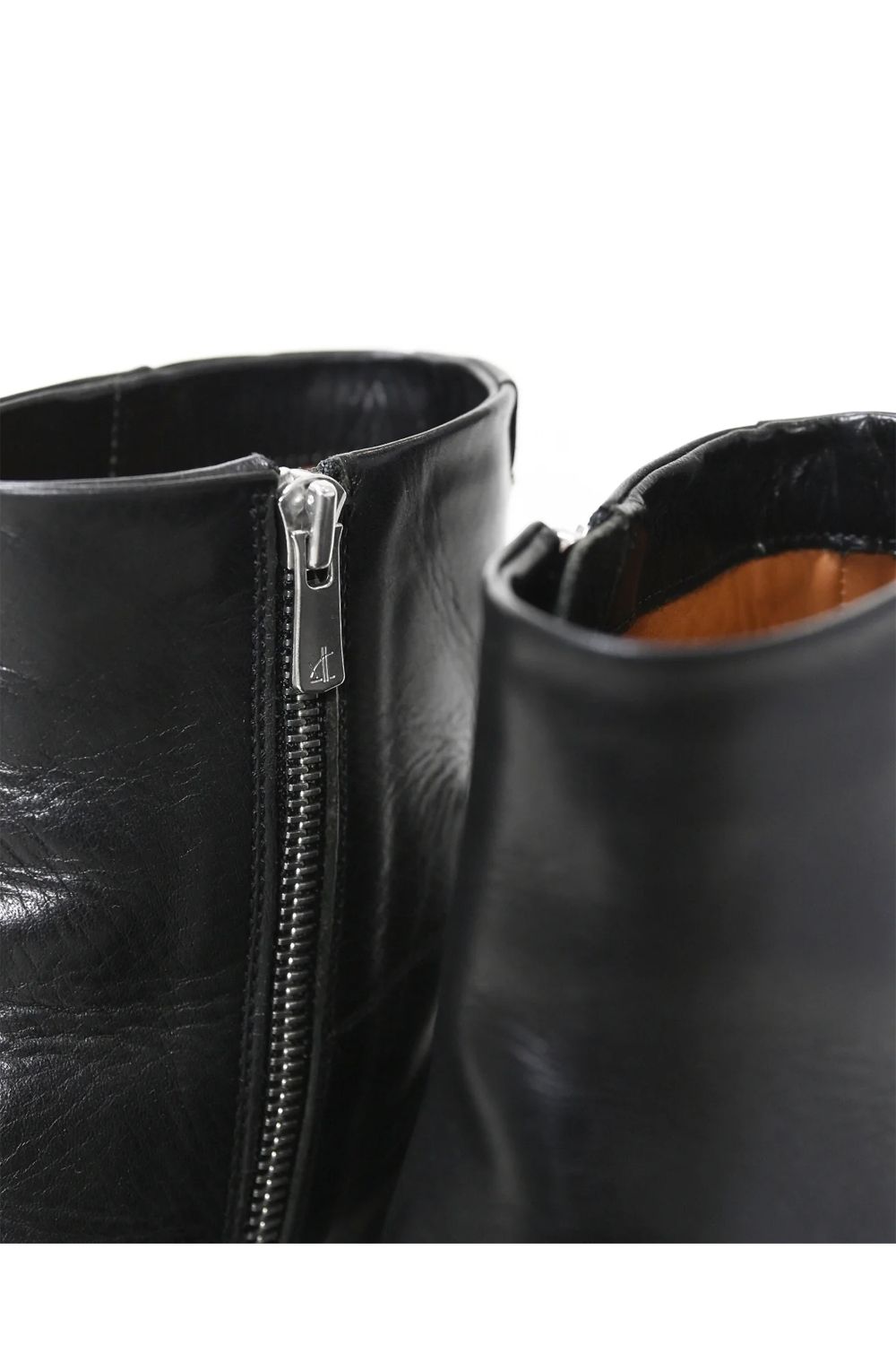 Side zip boots