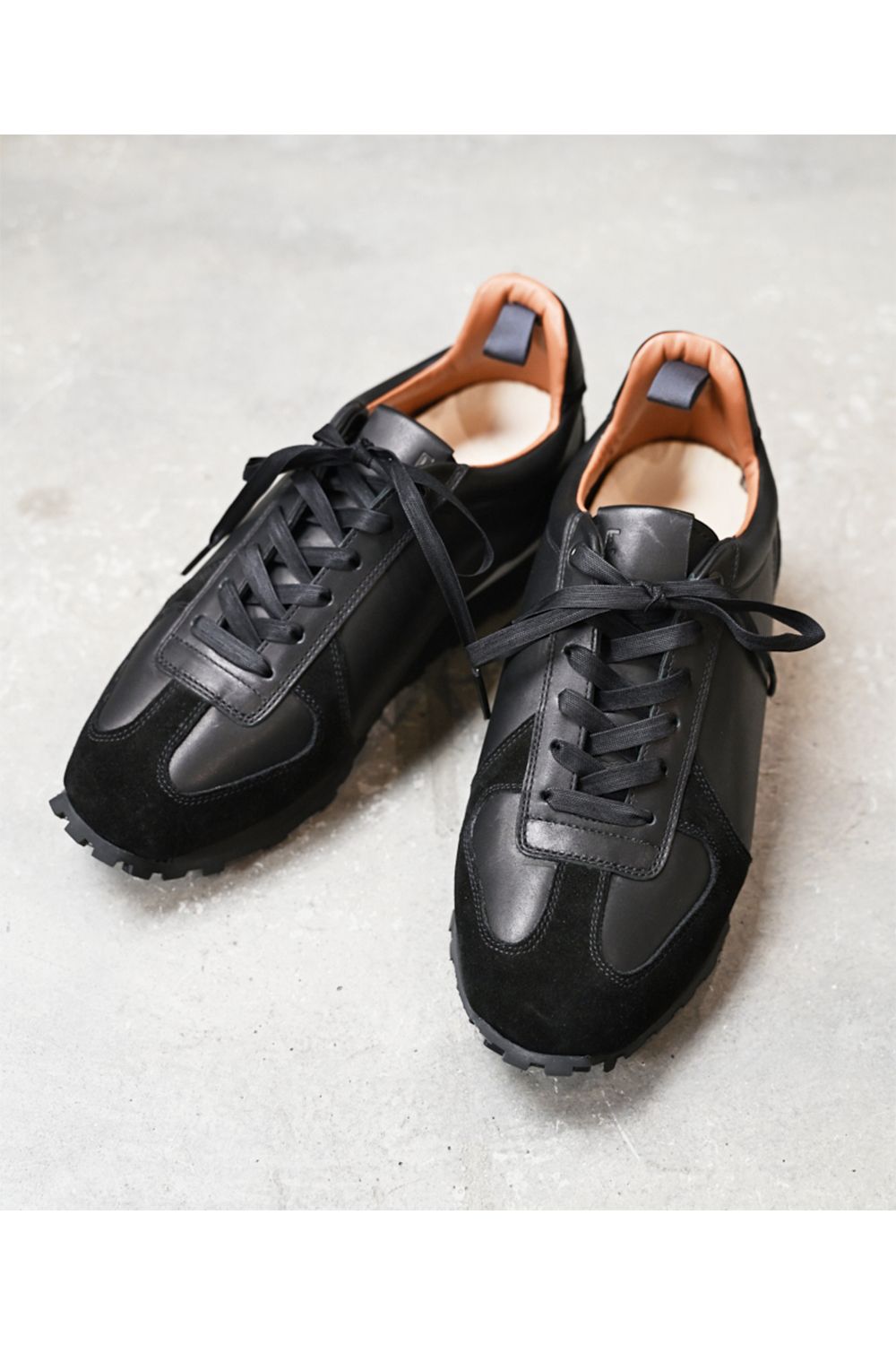 Light german trainer L / ライト ジャーマン トレーナー L