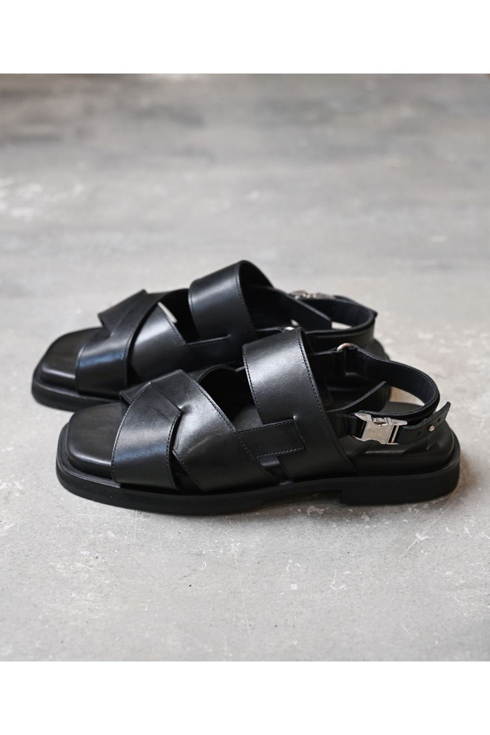 Band & SR buckle sandals / バンド アンド サイドリリースバックル レザー  サンダル