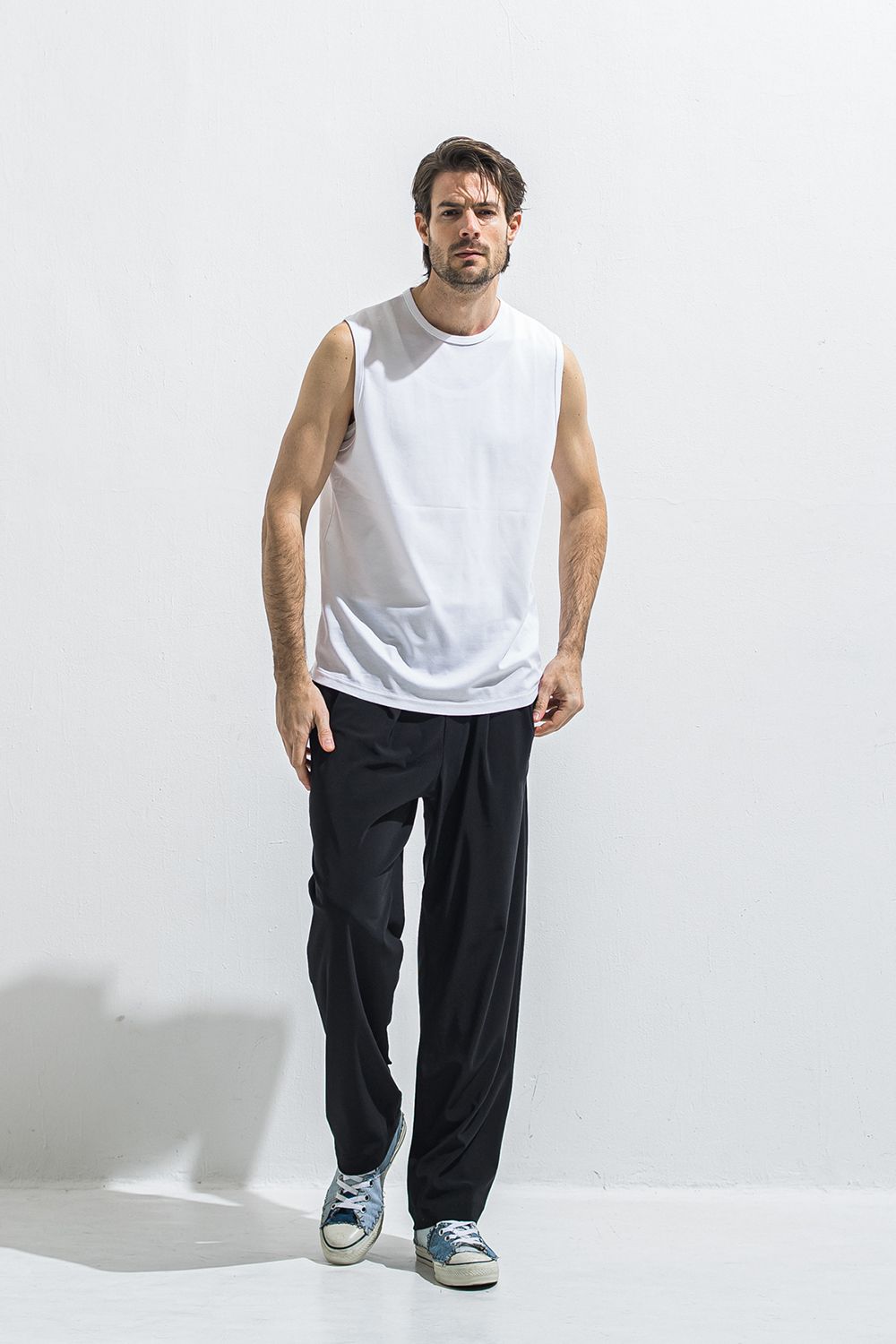 OVER NO SLEEVE / オーバーサイズ ノースリーブ