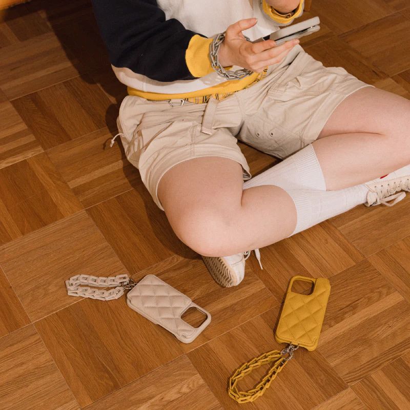 GRACE / グレース iPhoneケース｜ブラック