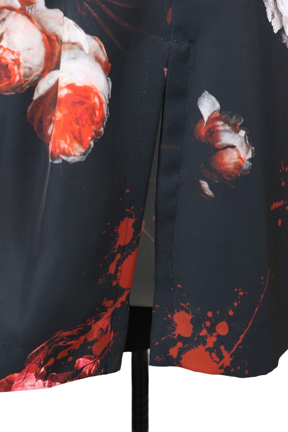 Black Flora Gabardine Wide Tuck Slacks / ブラックフローラギャバジン ワイドタックスラックス
