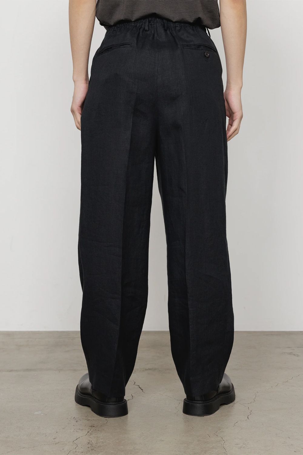 HEMP SHIRTING CLASSIC FIT TWO TUCK EASY TROUSERS / ヘンプシャーティング クラシックフィット2タックイージートラウザーズ