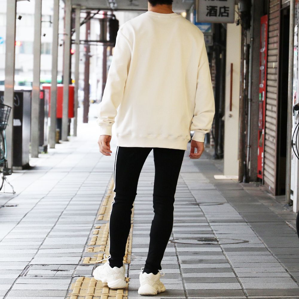 RESOUND CLOTHINGのナイロンラインパンツ＋α、秋コーデ | laid-back