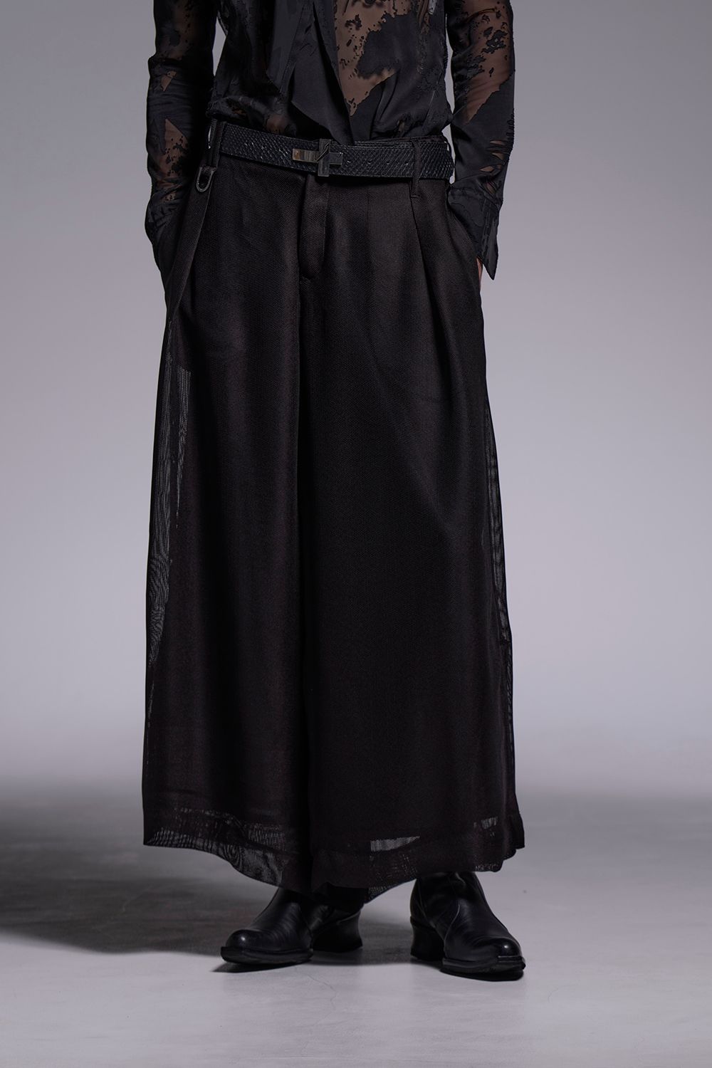 KARAMI Wide Tuck Slacks / カラミ ワイドタックスラックス