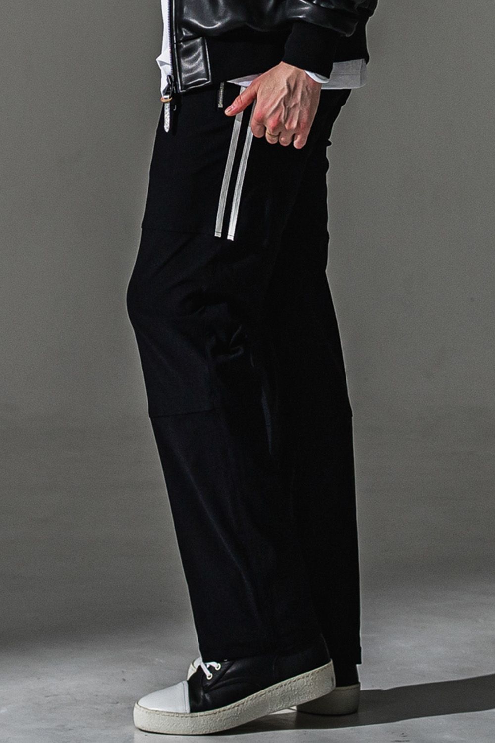 JOHNSON LINE NYLON WIDE PT / ジョンソン ナイロン ラインワイドパンツ