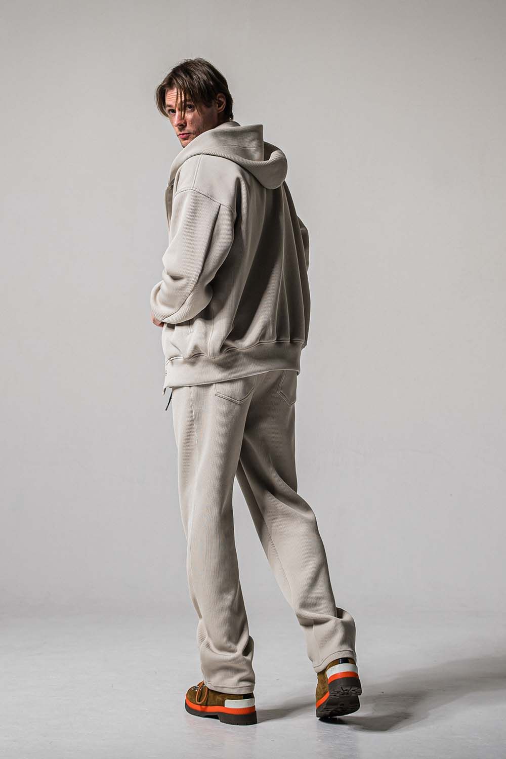 AZE WIDE TUCK PANTS / 畔編み ワイド タックパンツ