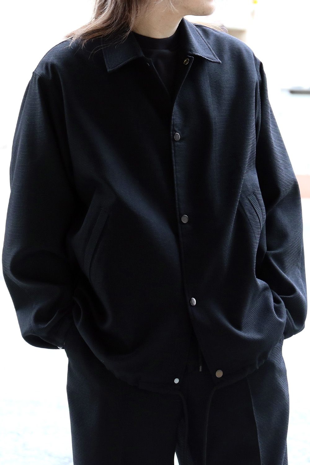 MARKAWARE メッシュのような高い通気性と強燃ウールのシャリ感 MARKAWARE メッシュのような高い通気性と強燃ウールのシャリ感
