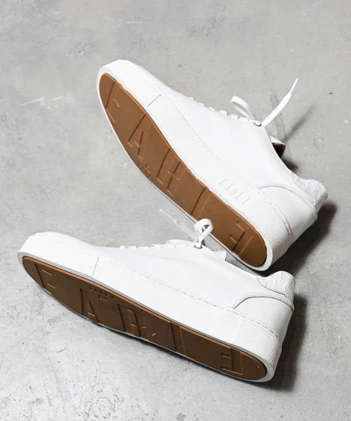 Hole cut sneakers / ホールカットスニーカー