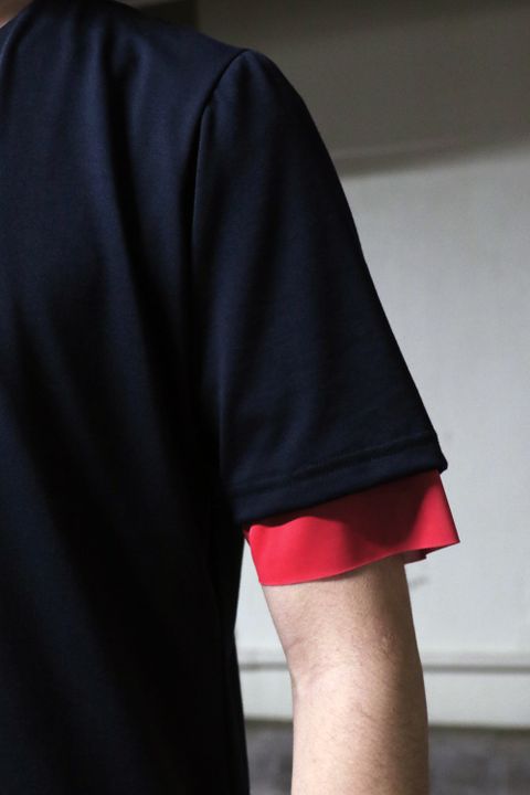 kiryuyrikのレイヤードTシャツとTHE ONENESSのご予約受付中のロングジャケットスタイル