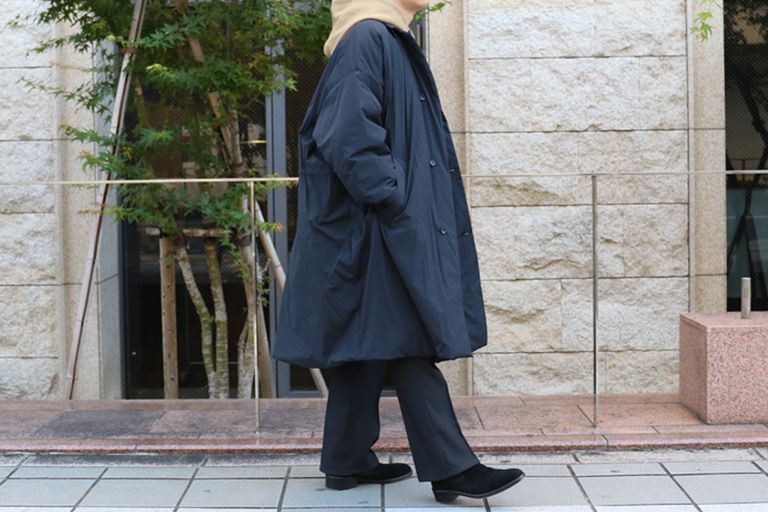 N.HOOLYWOOD 抜群の軽さと中綿にプリマロフトを封入した冬の心強い味方となるアウター、Pコート＆バルマカンコート