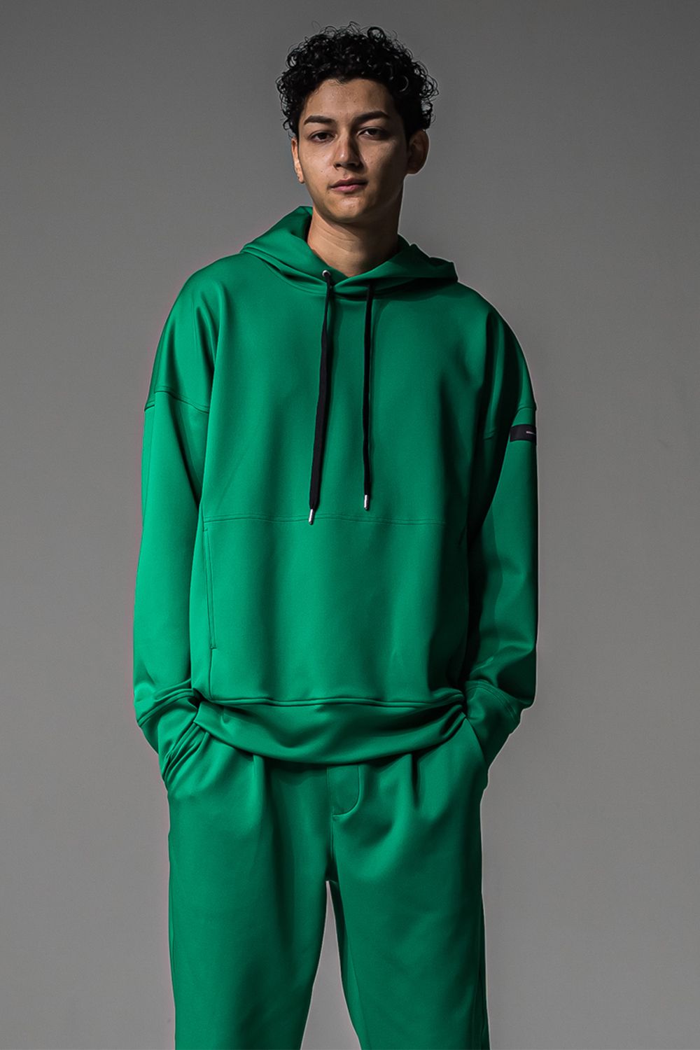 BACK ID LOOSE HOODIE / バックロゴ ルーズフーディー