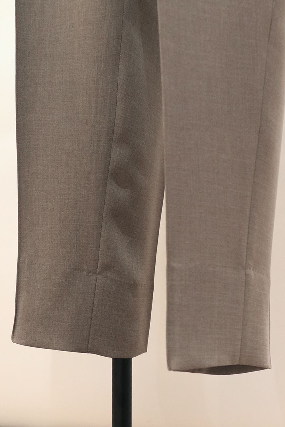 MELANGE TWILL SHIRRING TROUSERS / メランジ ツイル シャーリング トラウザーズ