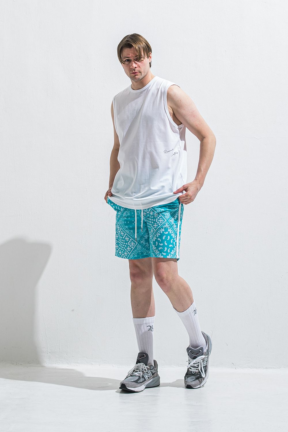 OVER NO SLEEVE / オーバーサイズ ノースリーブ