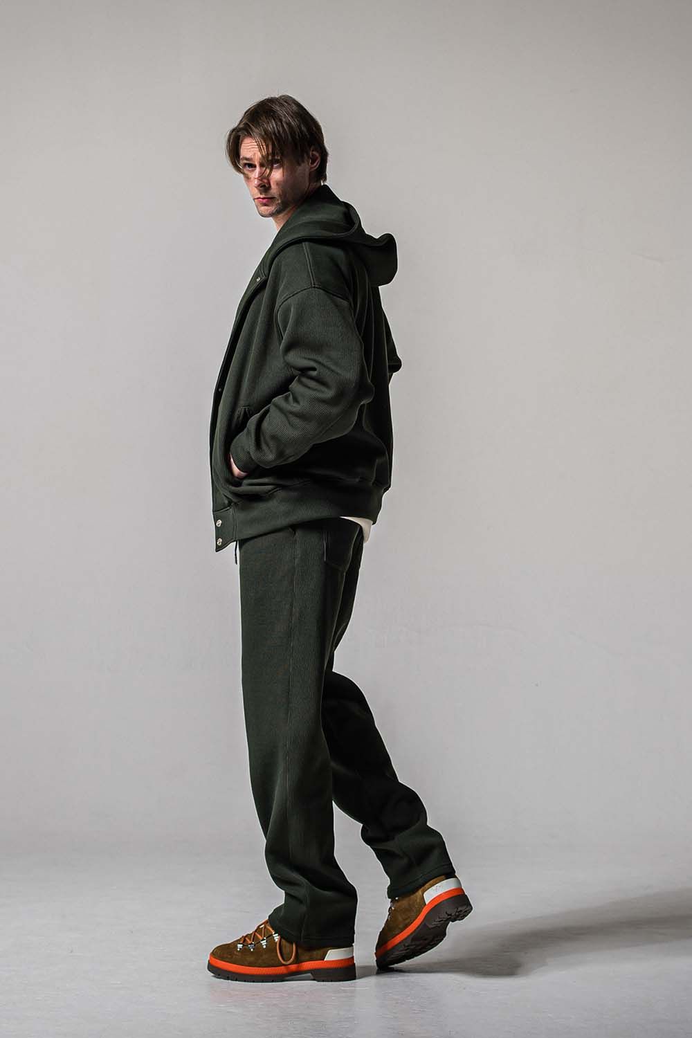 AZE WIDE TUCK PANTS / 畔編み ワイドタックパンツ