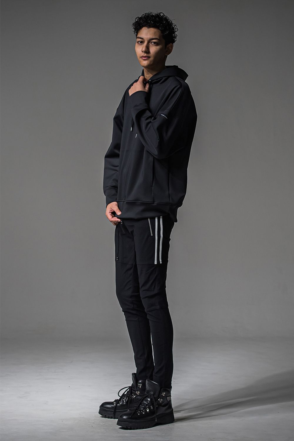 BACK ID LOOSE HOODIE / バックロゴ ルーズフーディー