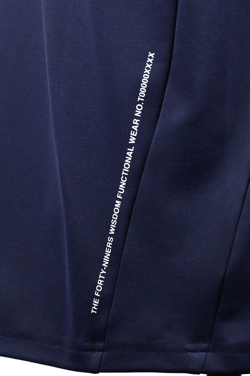 HALF ZIP COLLAR LESS / ハーフジップ カラーレス