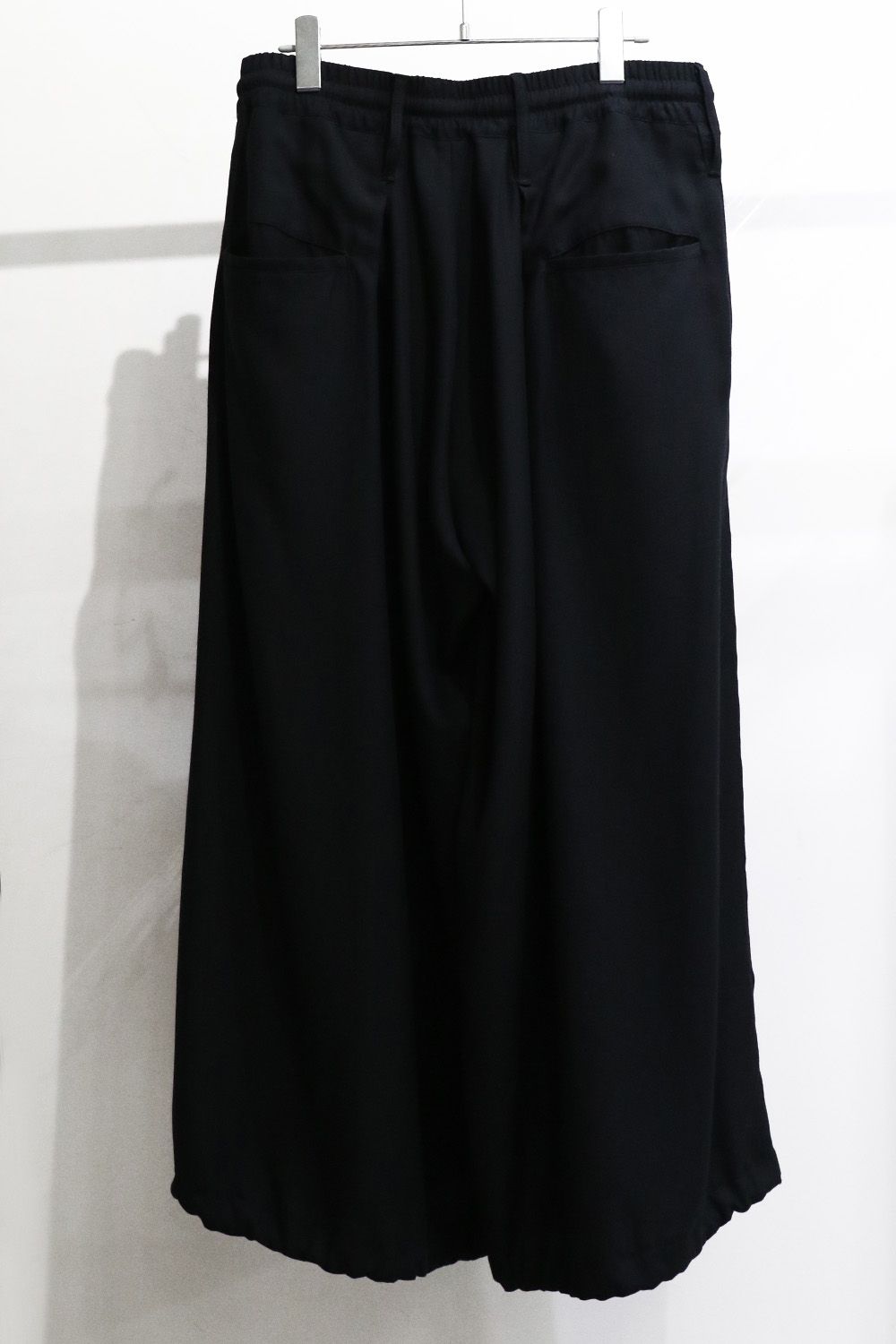 Tencel Gabardine Shirring Wide Tuck Slacks / テンセル ギャバジン シャーリング ワイド タック スラックス