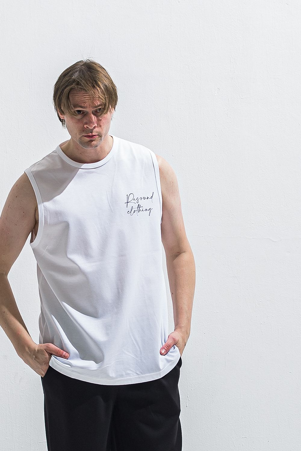 OVER NO SLEEVE / オーバーサイズ ノースリーブ