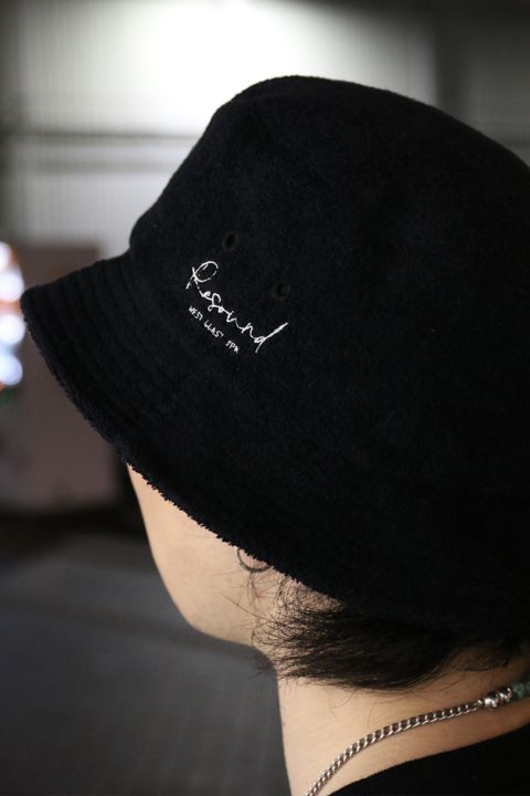 RESOUND CLOTHING 好評中の”RC Jersey OVER VARSITY JACKET”スタイル