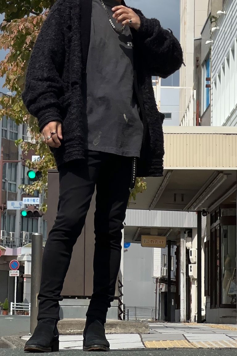 本日の伊藤おすすめ！古着やヴィンテージスタイルがしたい方にもおすすめのダメージ感などがおしゃれなカーディガンです！