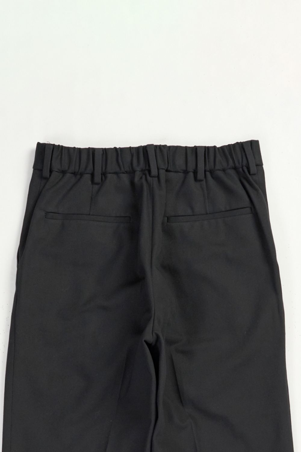 MARKAWARE - ORGANIC COTTON SURVIVAL CLOTH ONE TUCK TAPERED MARKAWARE - ORGANIC COTTON SURVIVAL CLOTH ONE TUCK TAPERED
