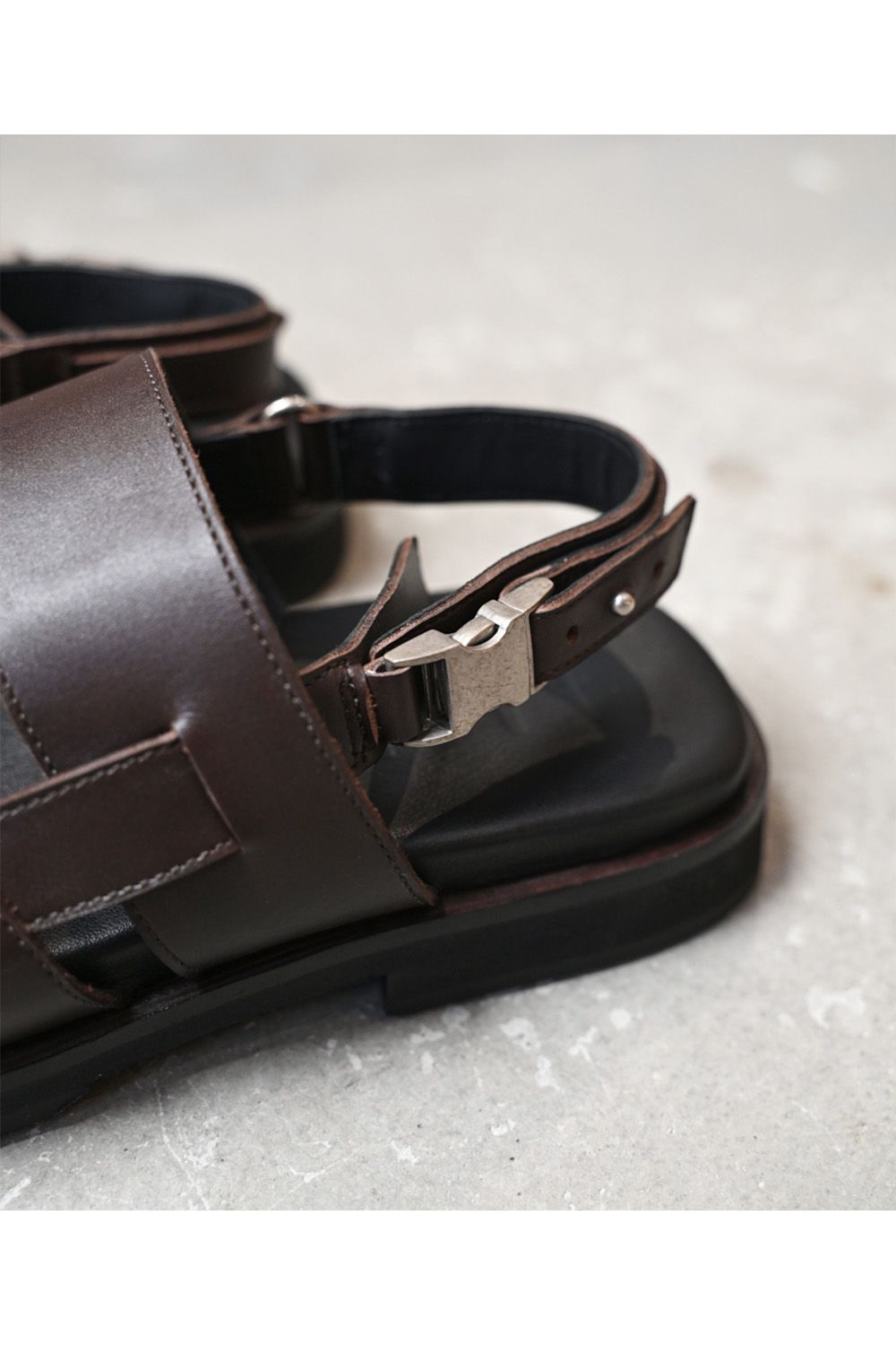 Band & SR buckle sandals / バンド アンド サイドリリースバックル レザー  サンダル